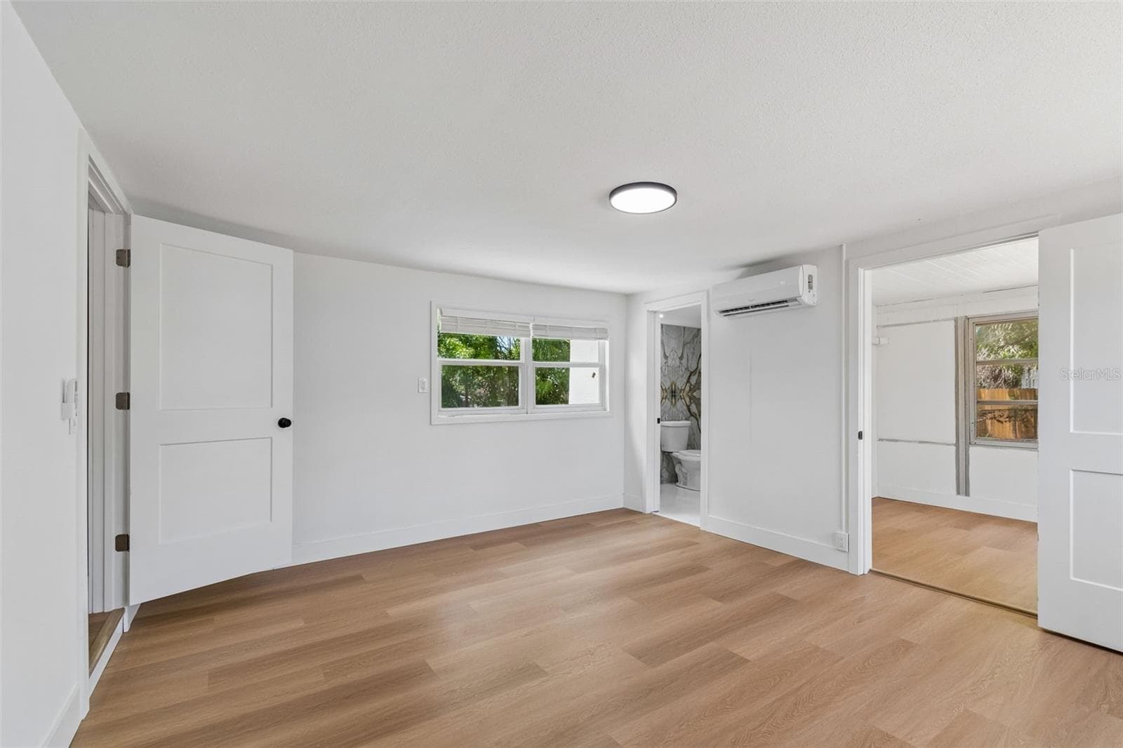 Single Family Residence at 517 HAMPTON AVE NE, ST PETERSBURG, photo 22 of 33