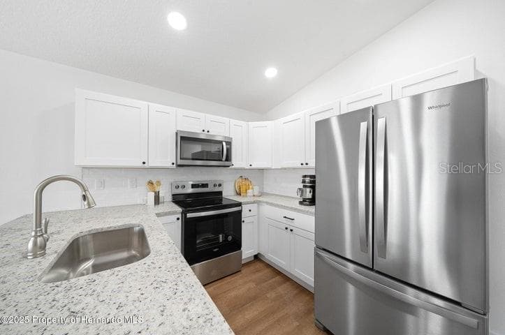 Kitchen - 12470 BARNEVELDE ROAD, WEEKI WACHEE