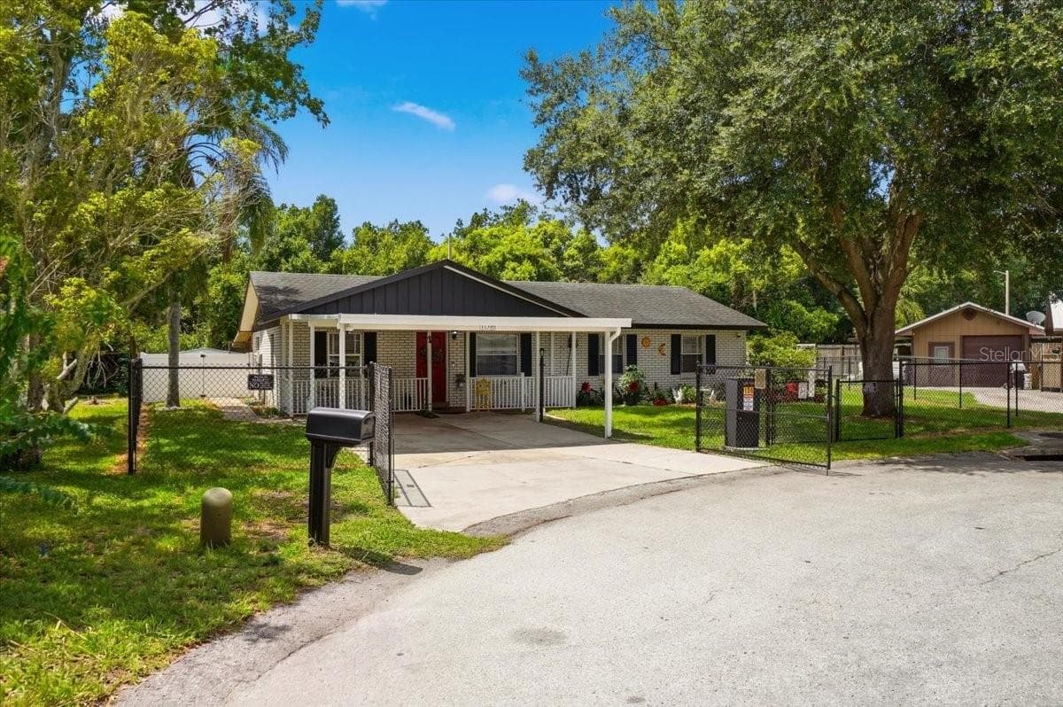 Single Family Residence at 156 MANSEAU DR, WINTER HAVEN, photo 3 of 46