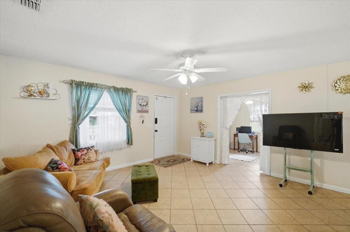 Single Family Residence at 156 MANSEAU DR, WINTER HAVEN, photo 12 of 46
