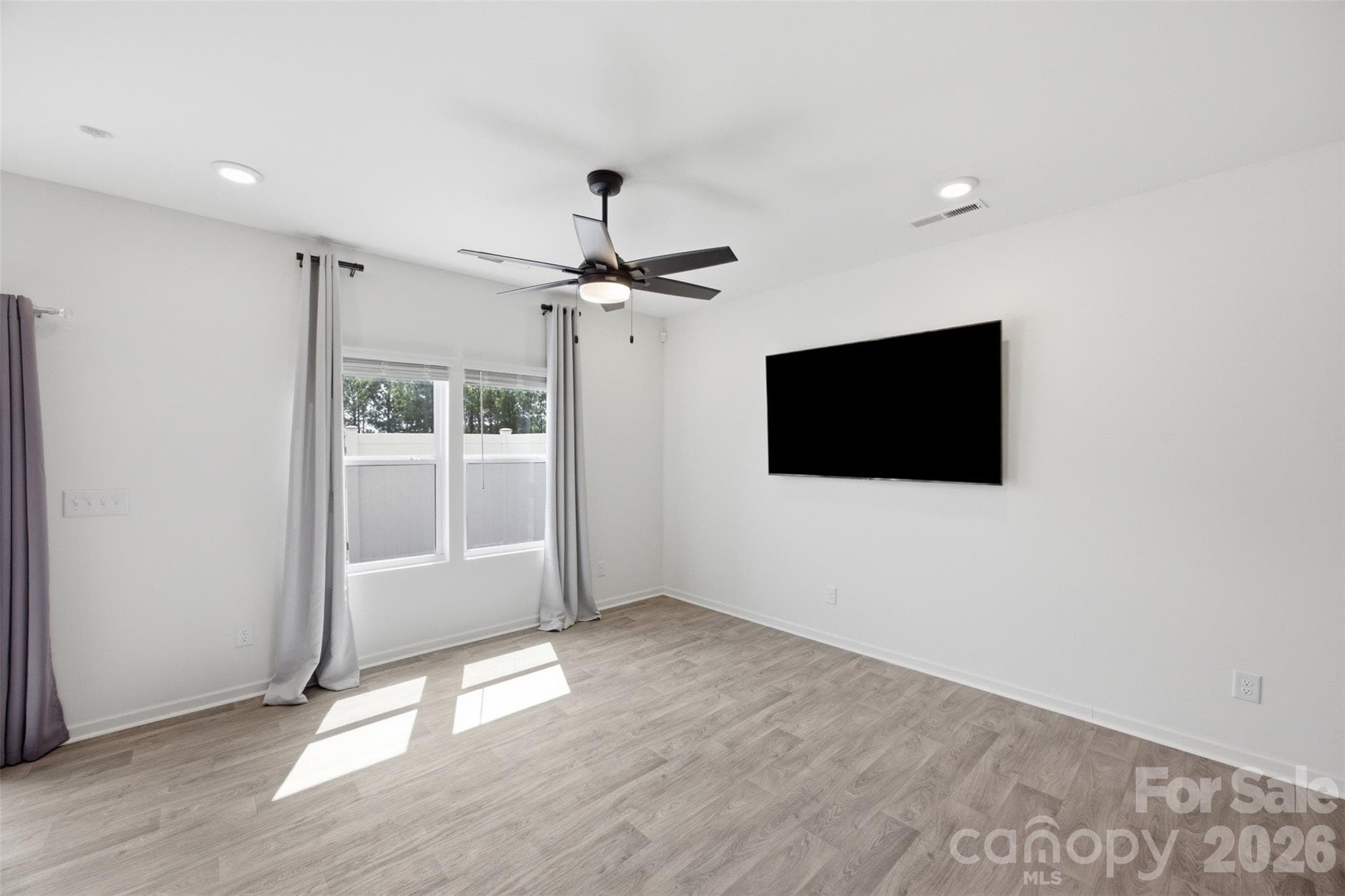 Townhouse at 2037 Crooked Oak Lane, York, photo 16 of 38
