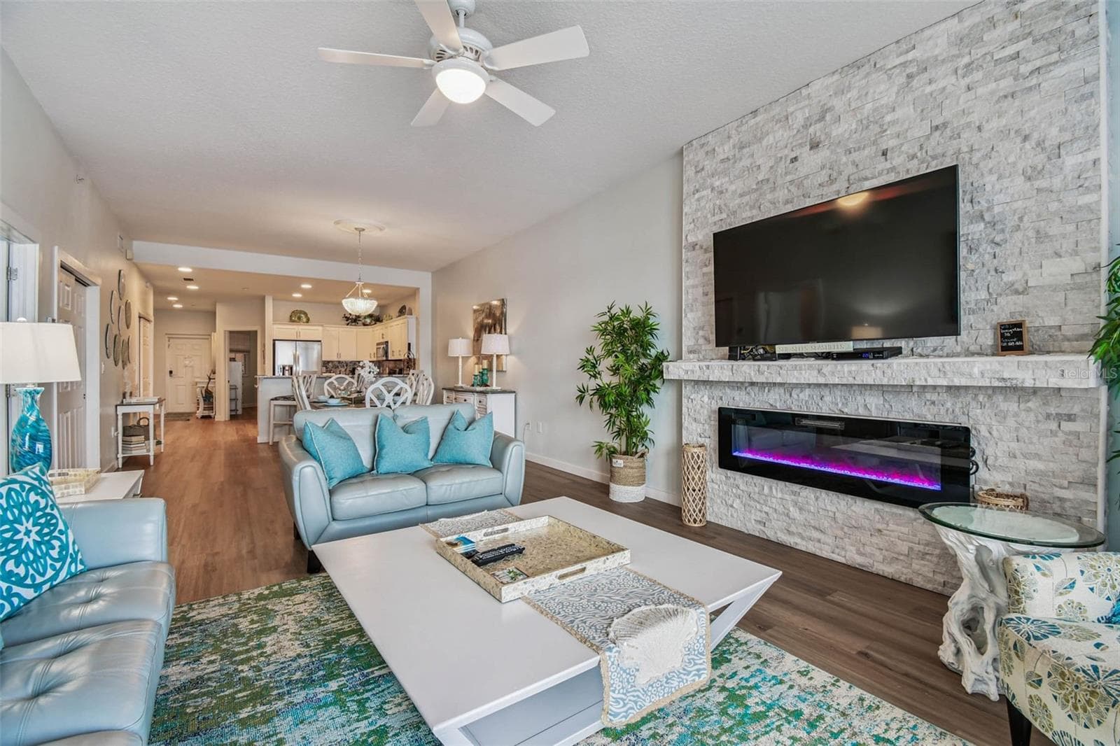 Condominium at 530 S GULFVIEW BLVD #304, CLEARWATER BEACH, photo 9 of 42