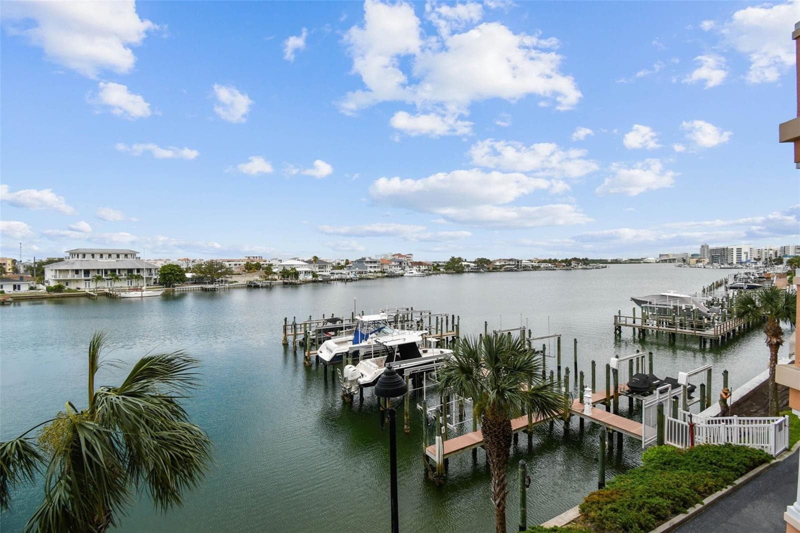 Condominium at 530 S GULFVIEW BLVD #304, CLEARWATER BEACH, photo 35 of 42