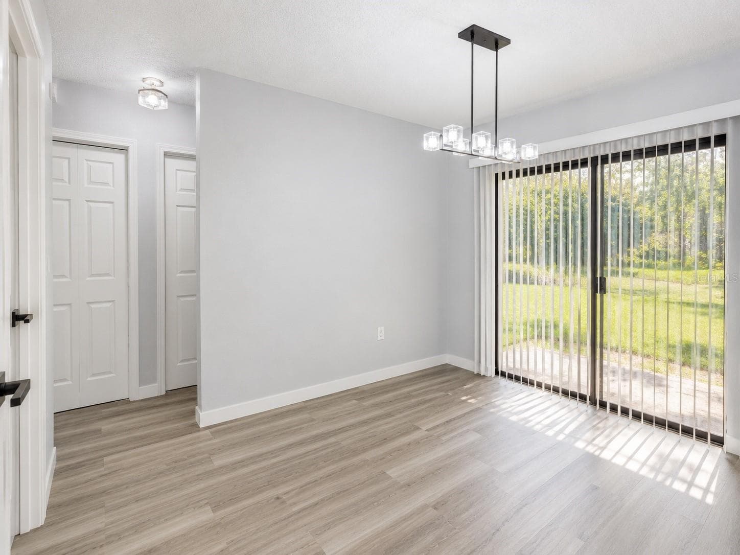 Single Family Residence at 5 HICKORY TRACK RUN, OCALA, photo 4 of 17