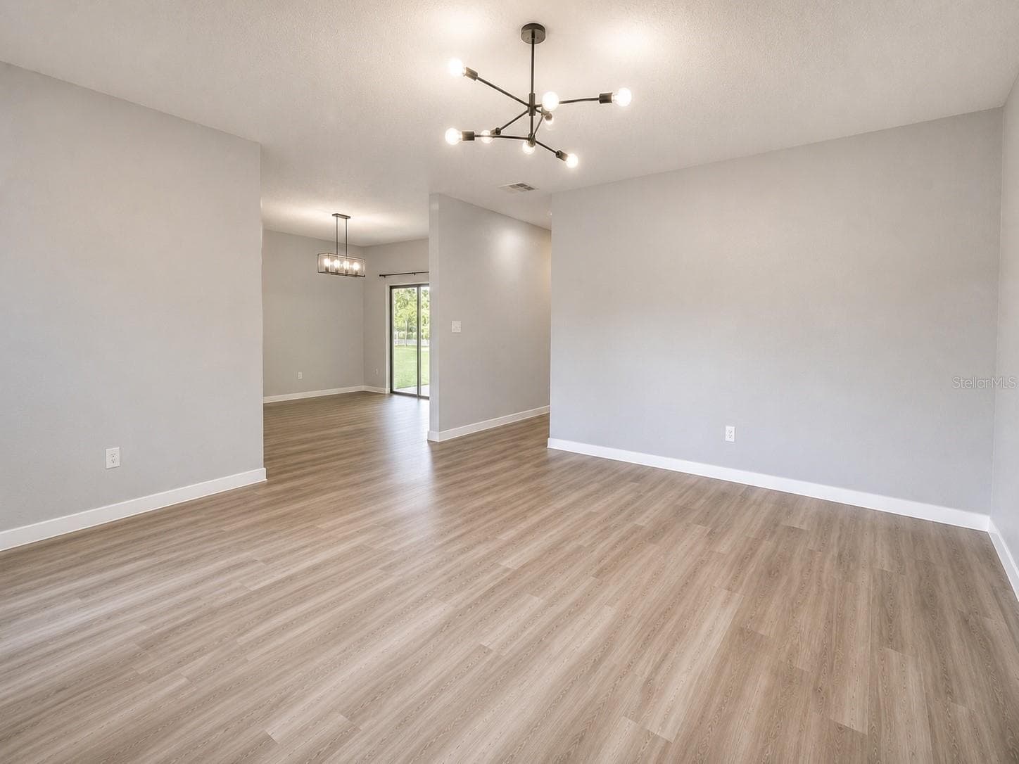 Single Family Residence at 5 HICKORY TRACK RUN, OCALA, photo 10 of 17