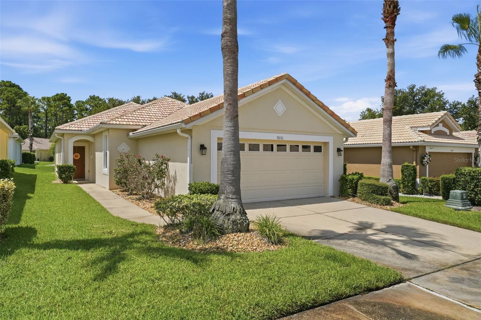Single Family Residence at 9076 SAINT ANDREWS WAY, MOUNT DORA, photo 2 of 52