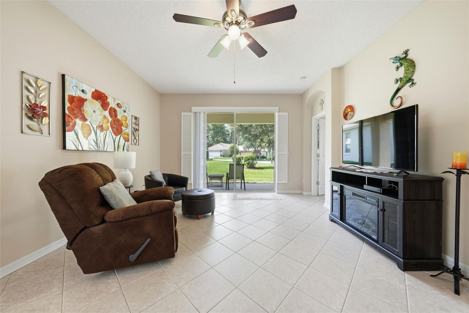 Single Family Residence at 9076 SAINT ANDREWS WAY, MOUNT DORA, photo 13 of 52
