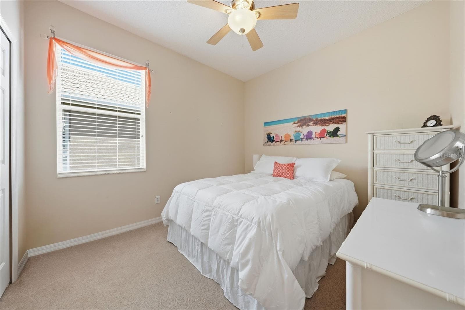 Guest bedroom, furniture included - 9076 SAINT ANDREWS WAY, MOUNT DORA