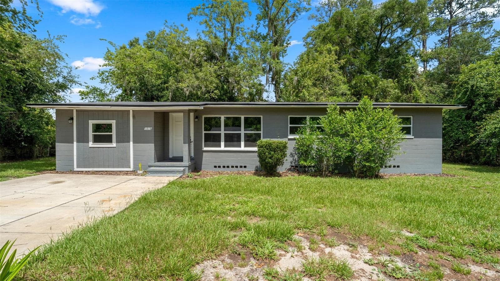 1015 SE 10TH TER