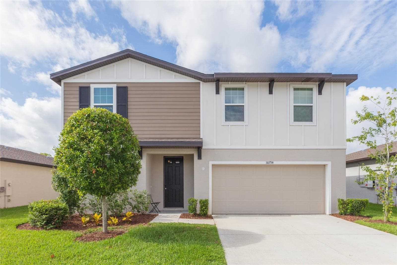 Single Family Residence at 38794 OPAL WILLOW LN, ZEPHYRHILLS, photo 2 of 54