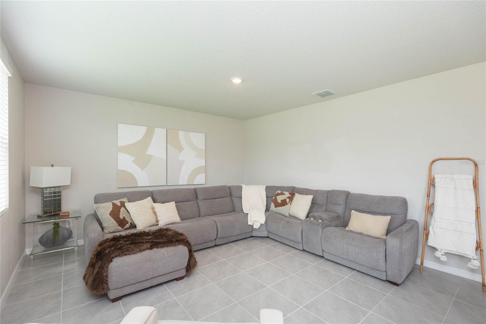 Single Family Residence at 38794 OPAL WILLOW LN, ZEPHYRHILLS, photo 17 of 54