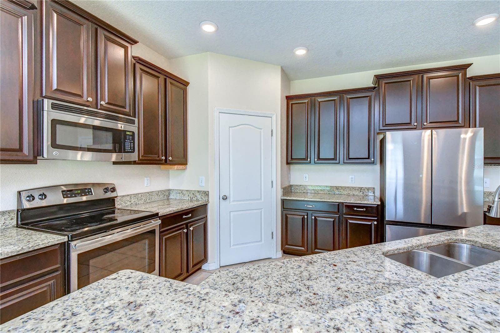 Kitchen - 2451 DAKOTA ROCK DR, RUSKIN