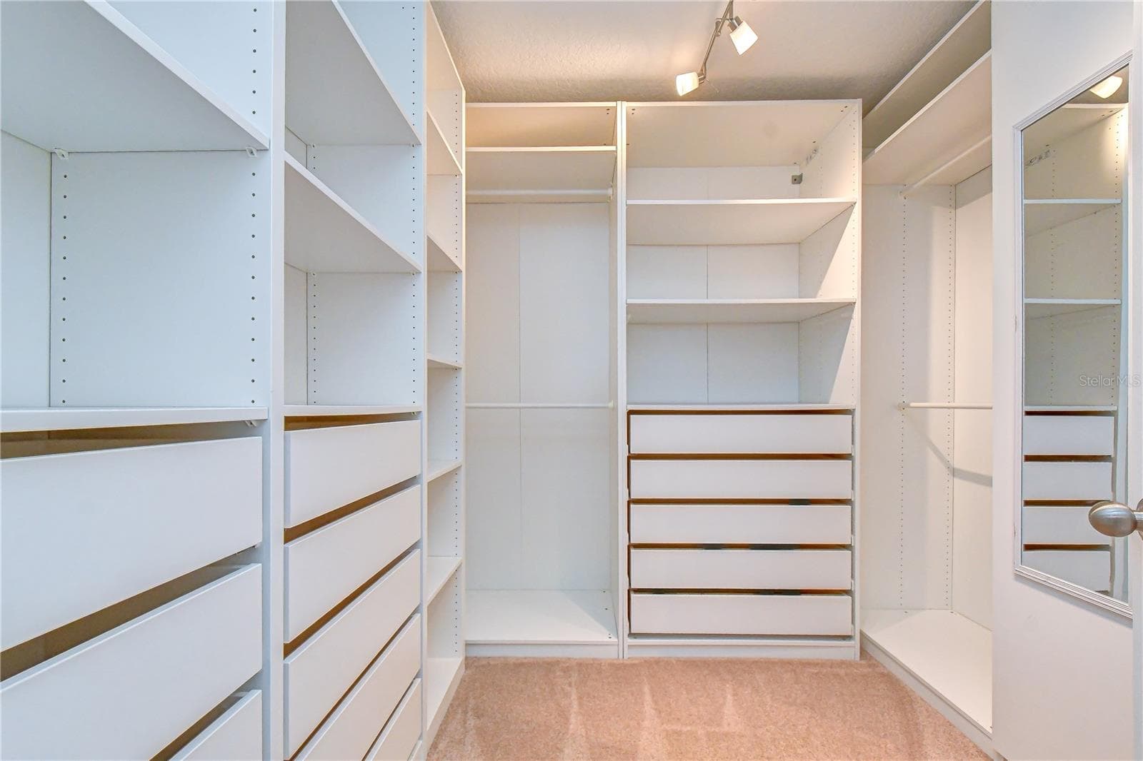 Primary Bedroom Custom Closet - 2451 DAKOTA ROCK DR, RUSKIN