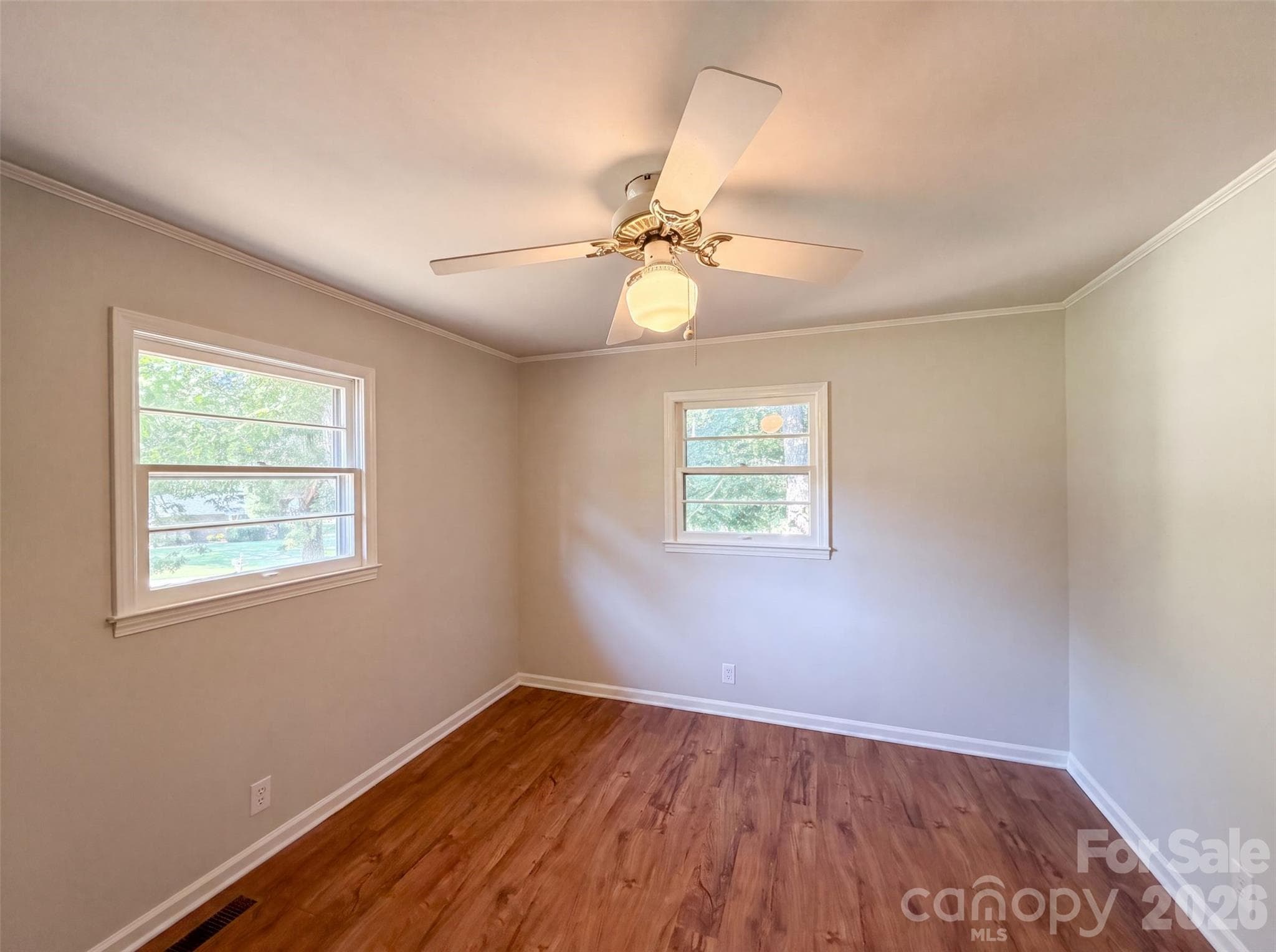 Single Family Residence at 120 Riley Road, Dallas, photo 11 of 16