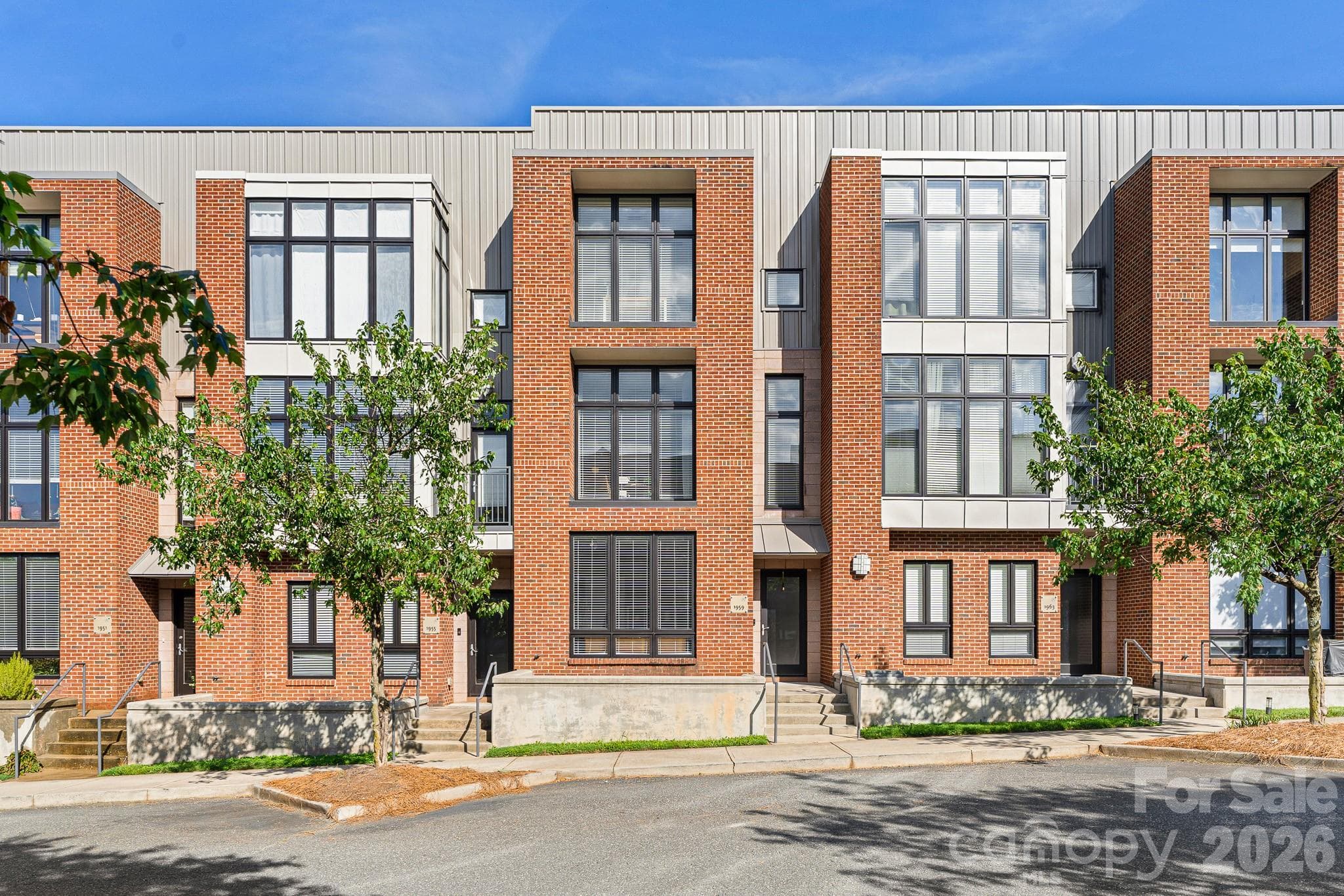 Condominium at Charlotte, photo 2 of 46