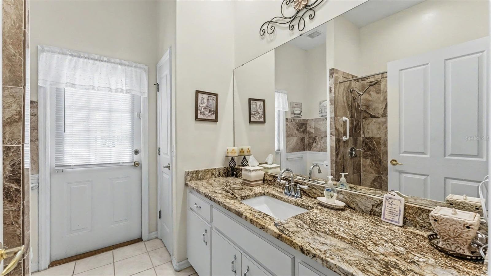 Single Family Residence at 5539 BLOOMFIELD BLVD, LAKELAND, photo 52 of 71