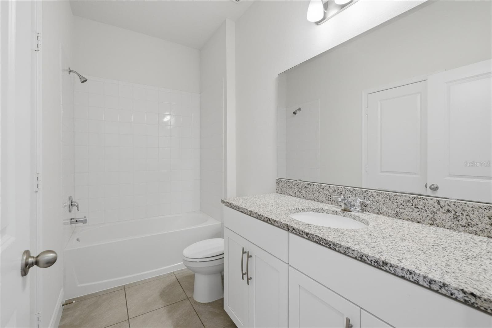 Single Family Residence at 9535 JUNIPER MOSS CIR, ORLANDO, photo 9 of 35