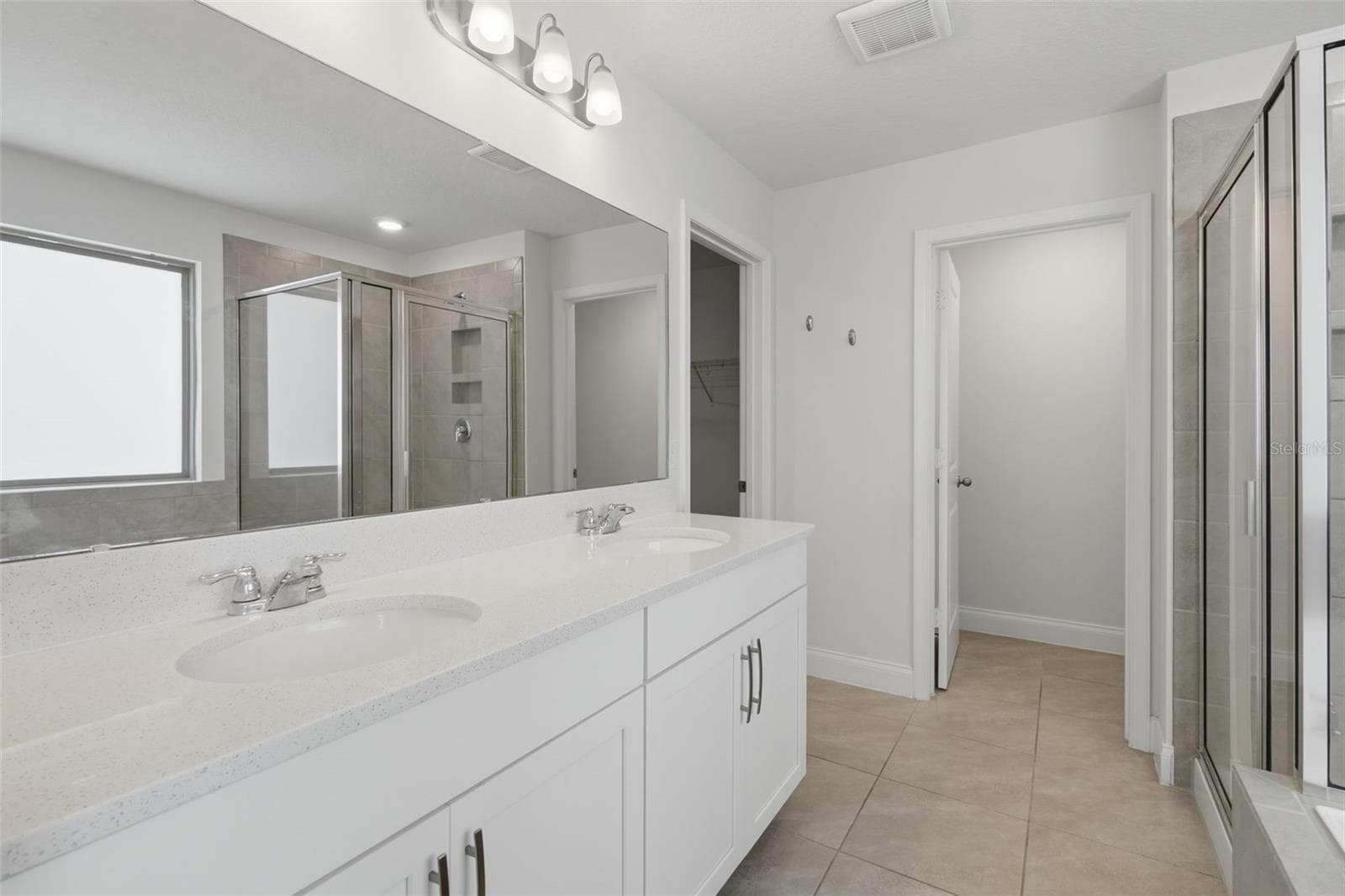 Single Family Residence at 9535 JUNIPER MOSS CIR, ORLANDO, photo 16 of 35