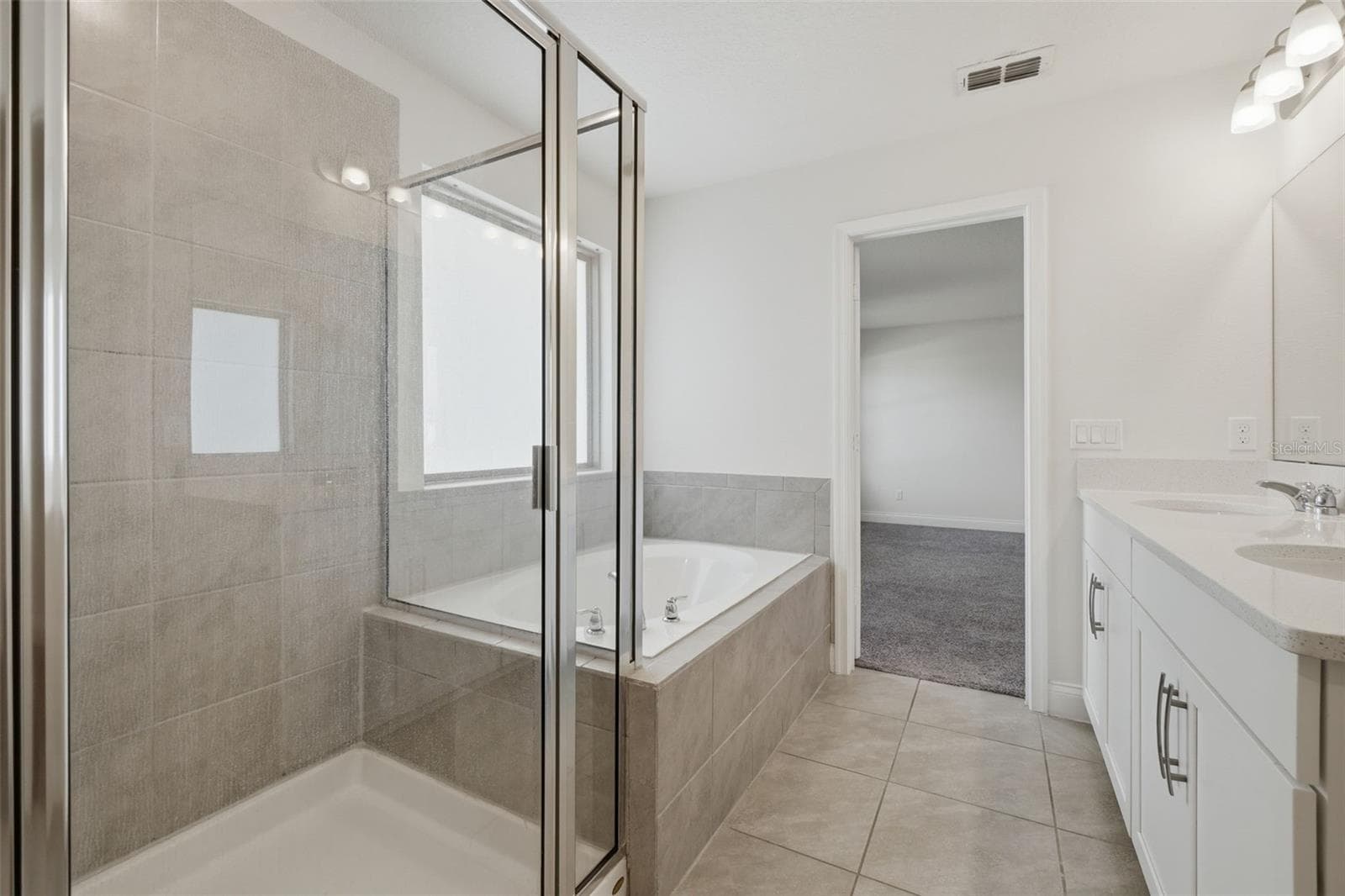 Single Family Residence at 9535 JUNIPER MOSS CIR, ORLANDO, photo 17 of 35