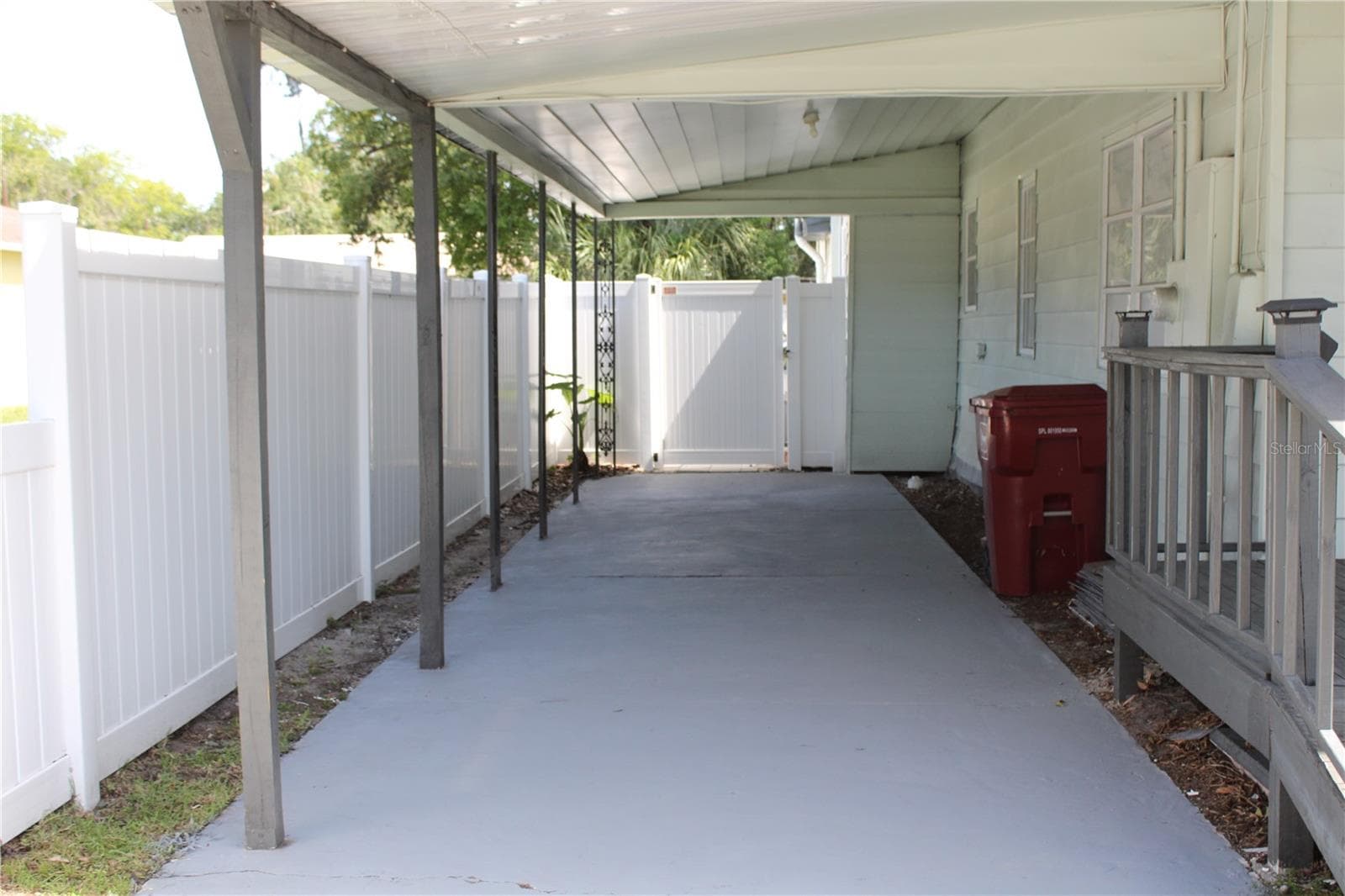 Single Family Residence at 1106 E DR MARTIN LUTHER KING JR BLVD, PLANT CITY, photo 6 of 23