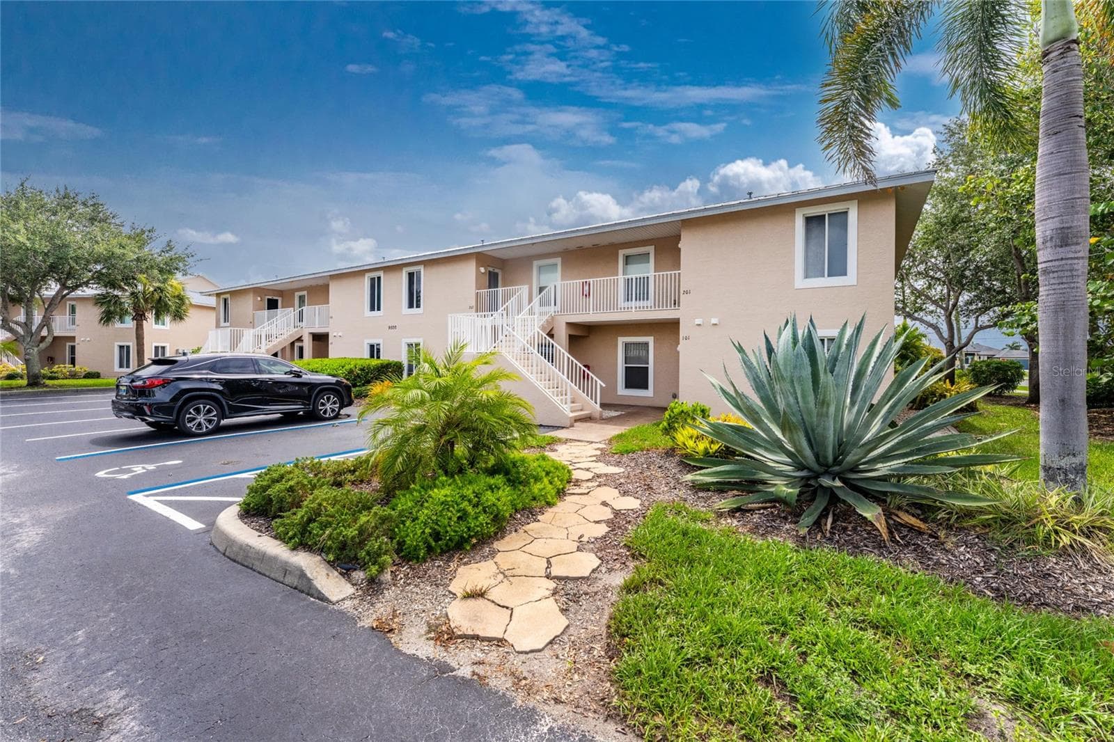 9500 FIDDLERS GREEN CIR #101
