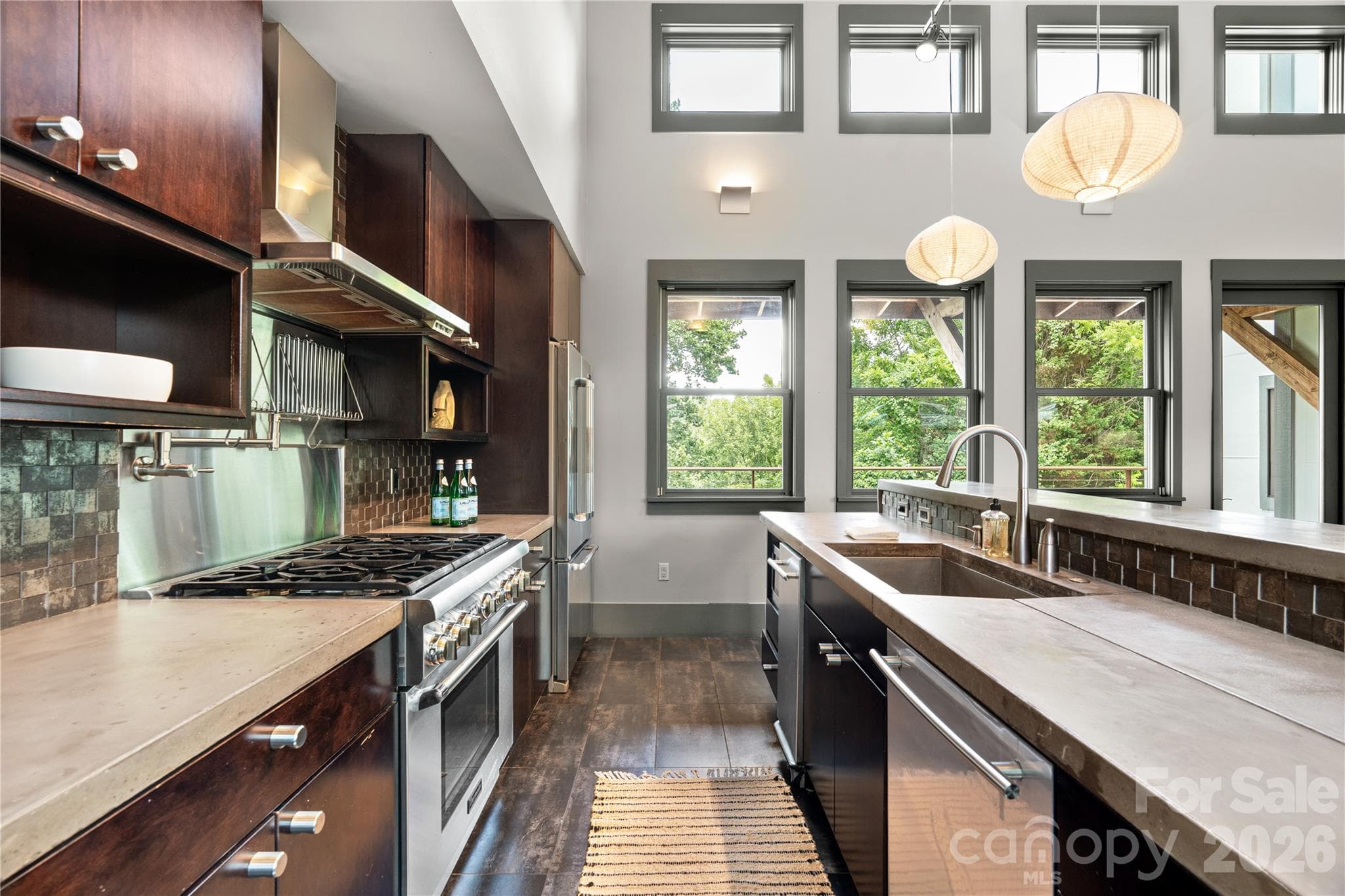 Single Family Residence at 31 Grey River Run, Woodfin, photo 13 of 43