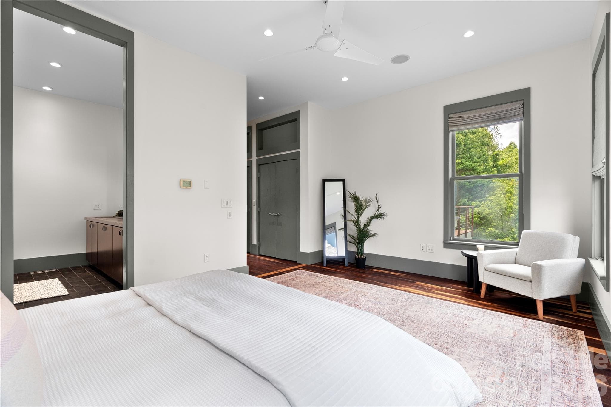 Primary suite on main level - 31 Grey River Run, Woodfin