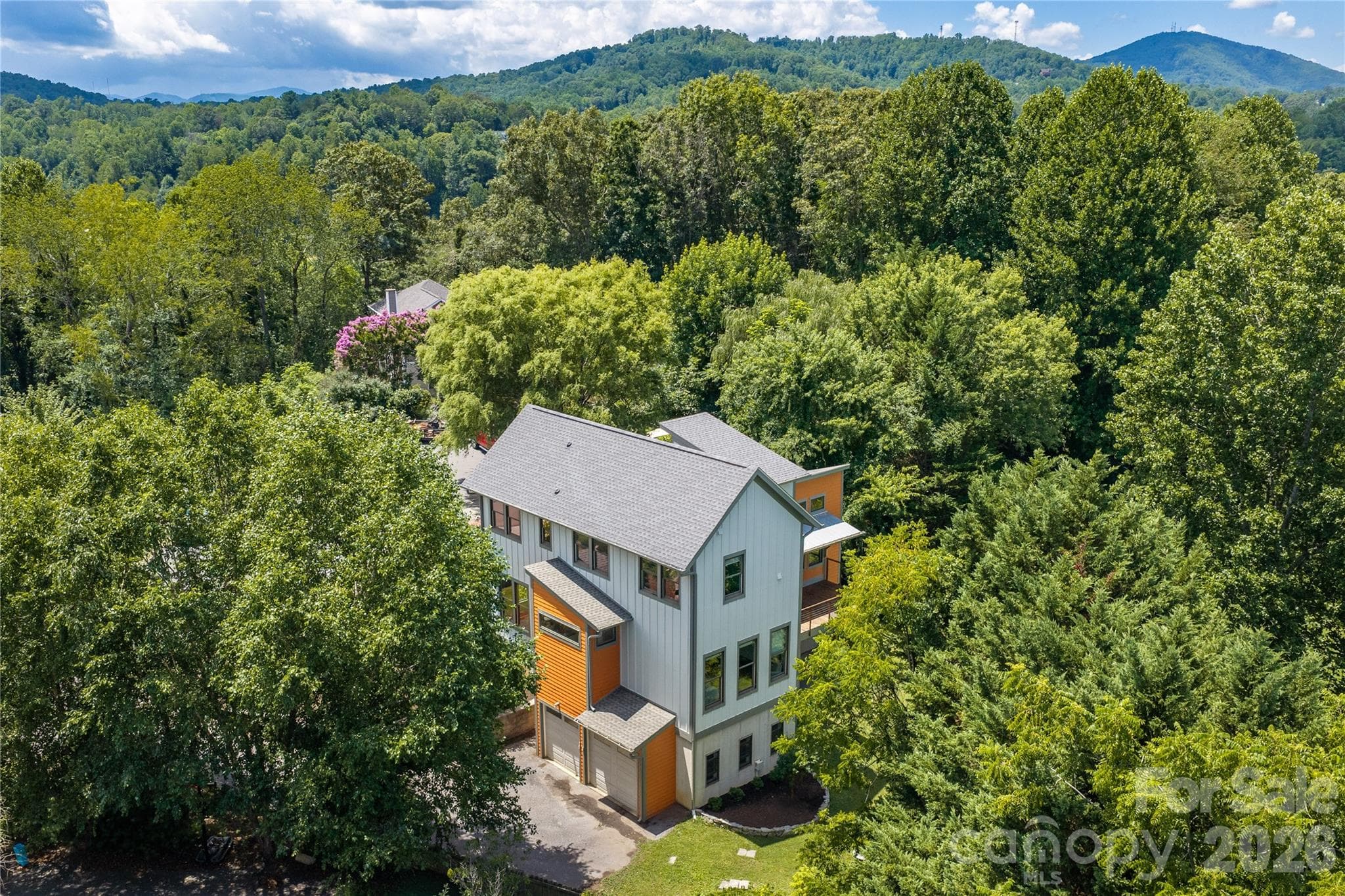 Single Family Residence at 31 Grey River Run, Woodfin, photo 38 of 43