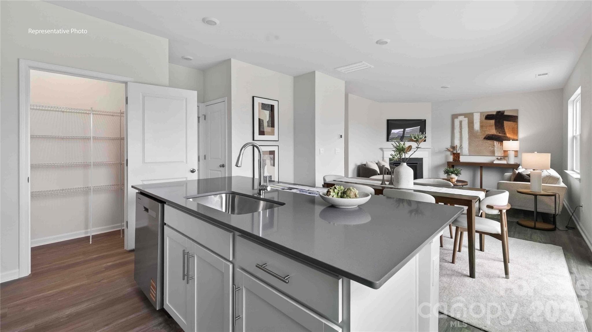 Single Family Residence at 528 Brinkley Drive, Kings Mountain, photo 11 of 21