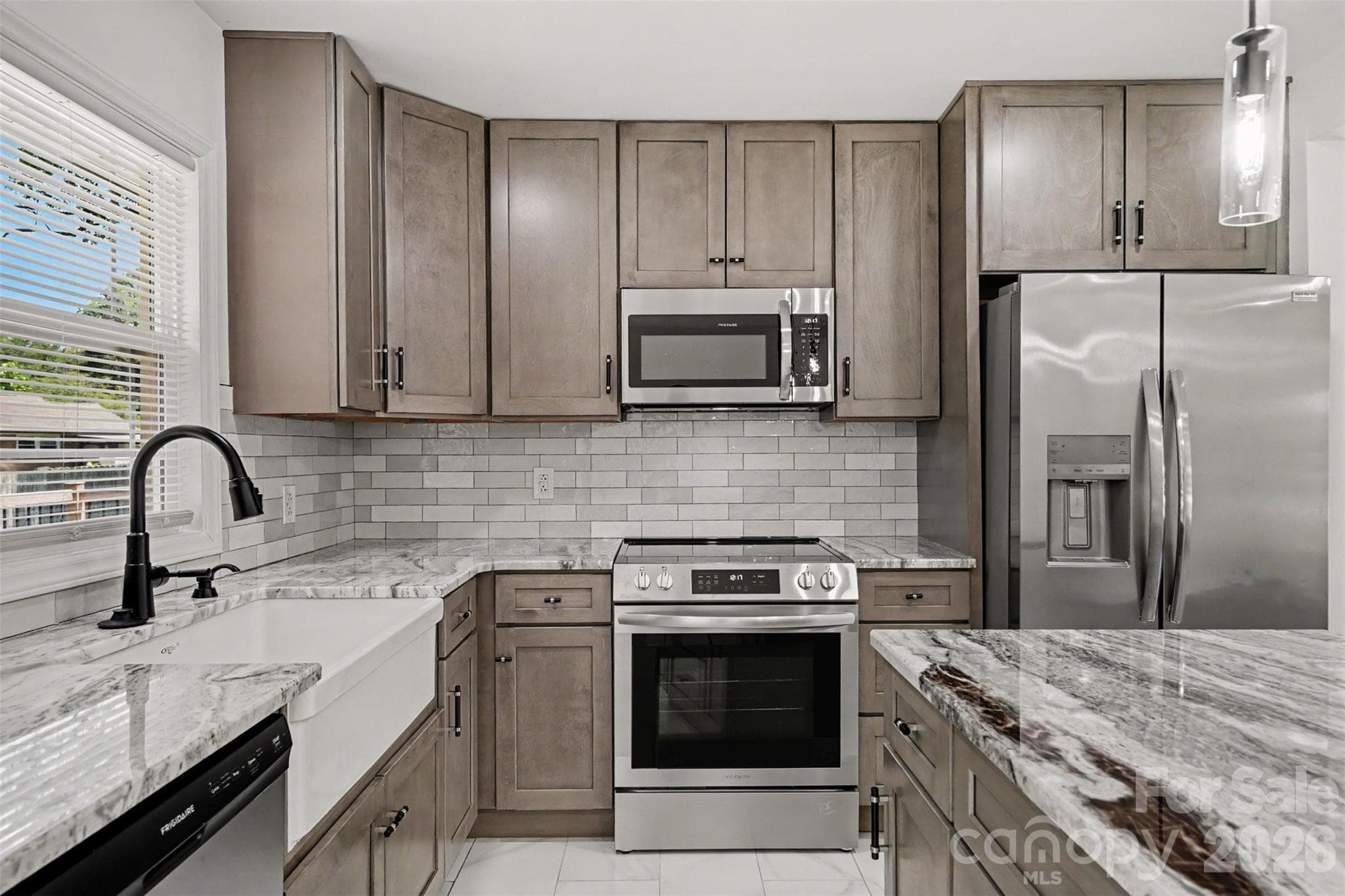 Single Family Residence at 4219 Tipperary Place, Charlotte, photo 12 of 35