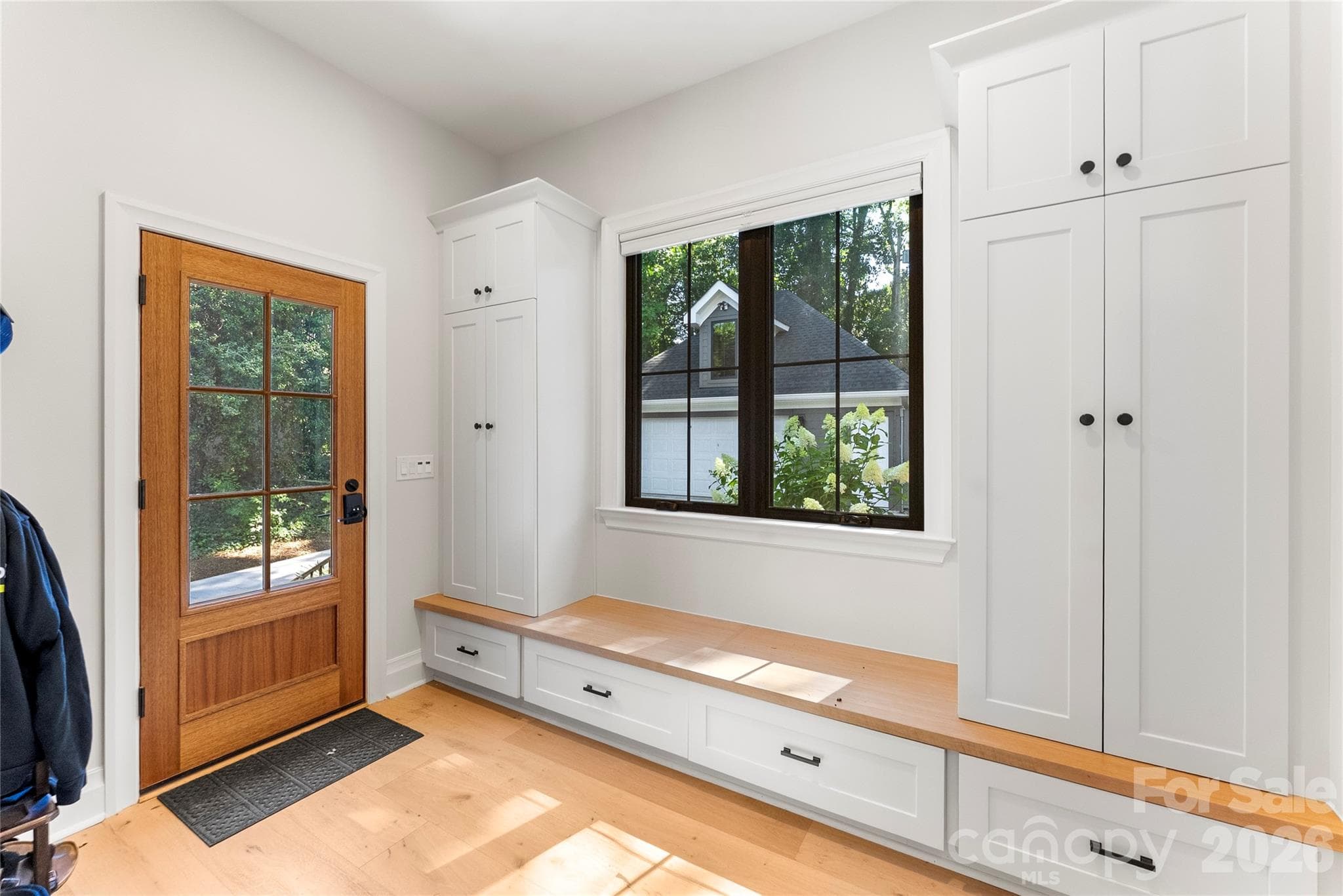 Single Family Residence at 1550 Coventry Road, Charlotte, photo 12 of 45