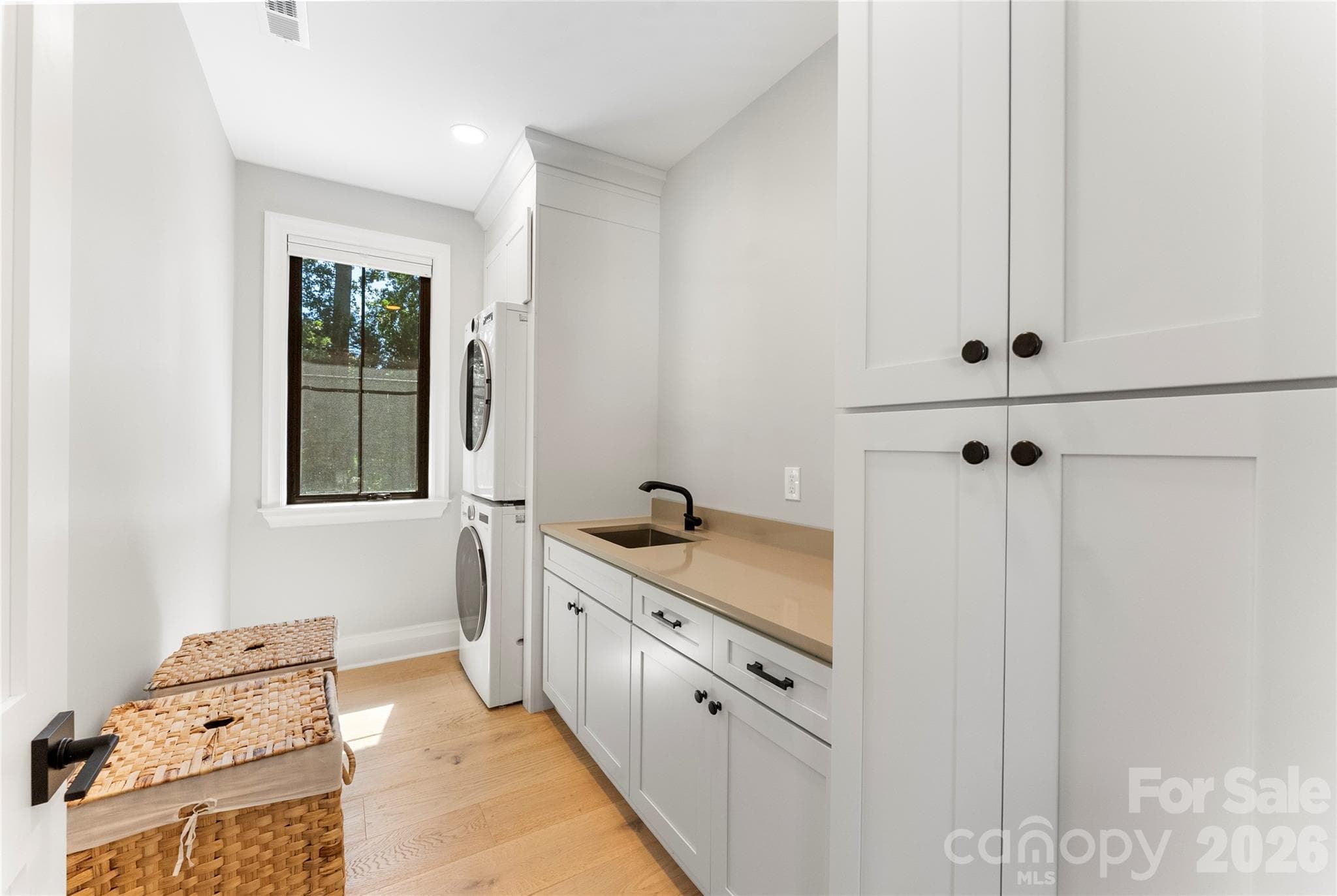 Single Family Residence at 1550 Coventry Road, Charlotte, photo 39 of 45