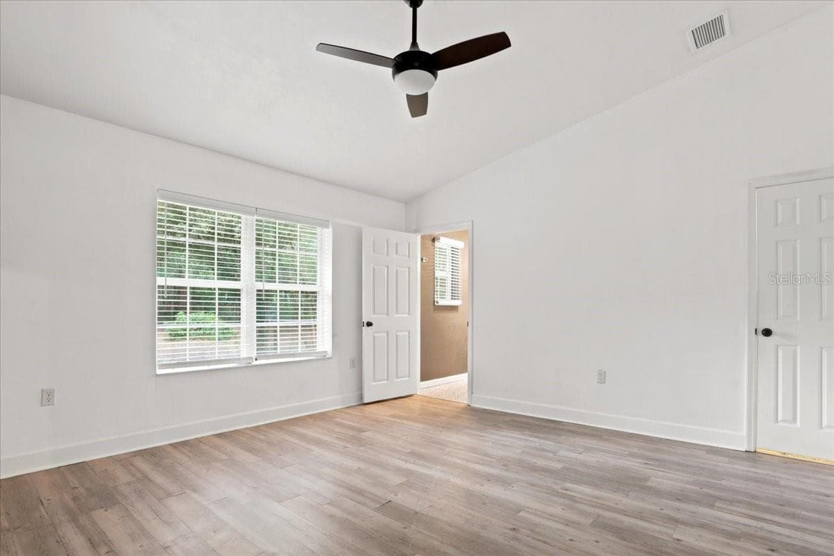 Primary bedroom - 5309 NE 60TH AVE, HIGH SPRINGS