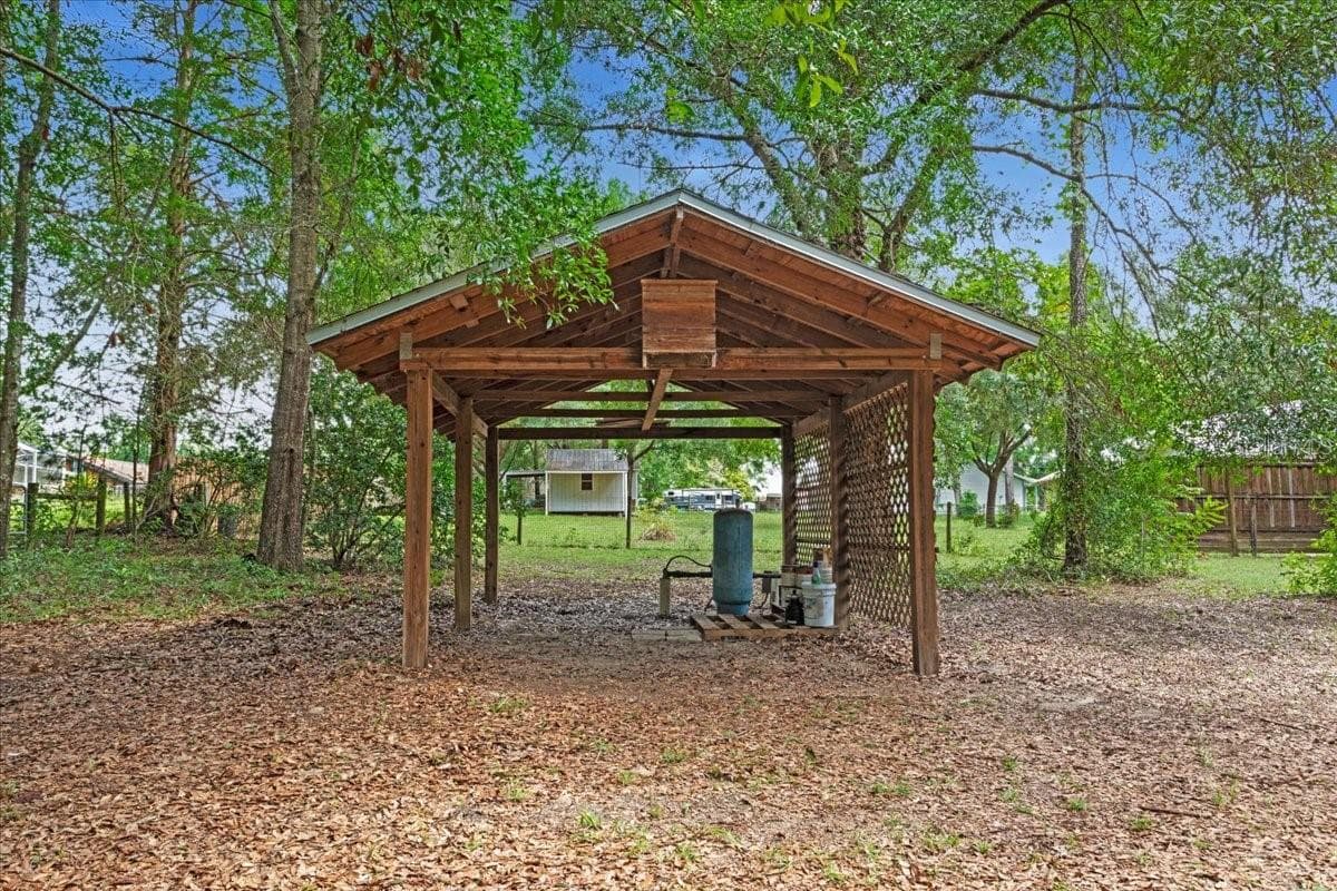 Pole barn - 5309 NE 60TH AVE, HIGH SPRINGS