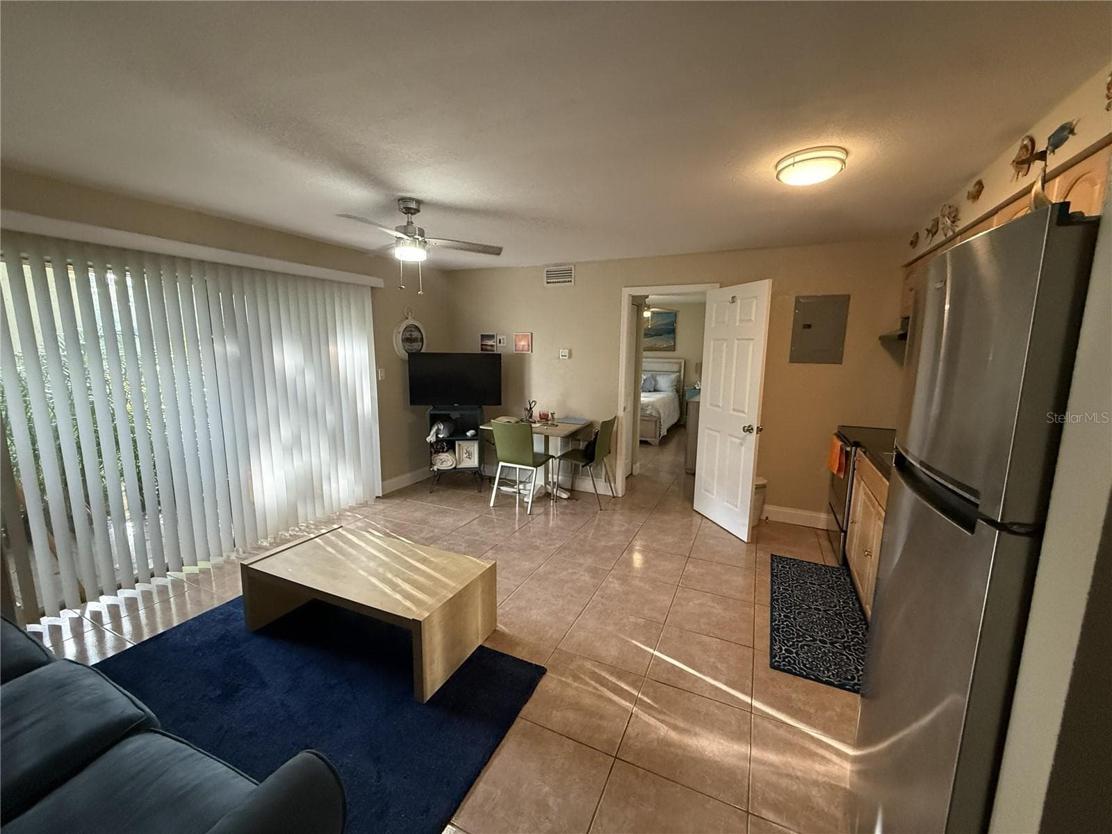 Condominium at 4215 E BAY DR #1702B, CLEARWATER, photo 3 of 31