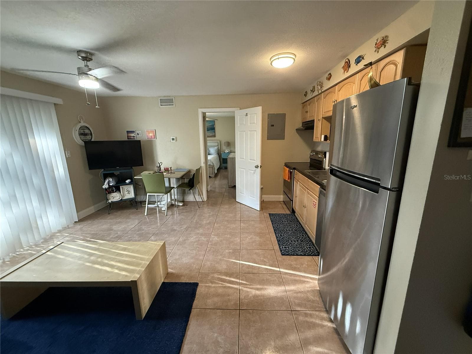 Condominium at 4215 E BAY DR #1702B, CLEARWATER, photo 4 of 31