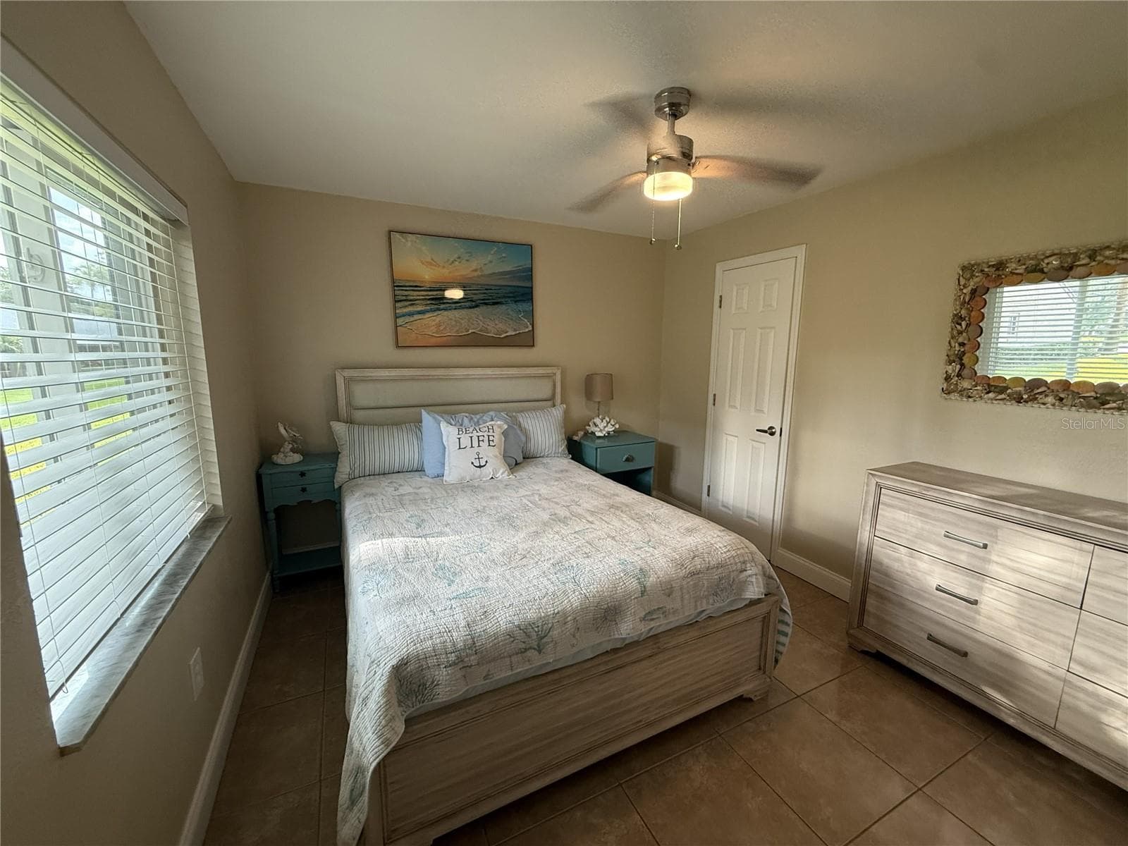 Condominium at 4215 E BAY DR #1702B, CLEARWATER, photo 16 of 31