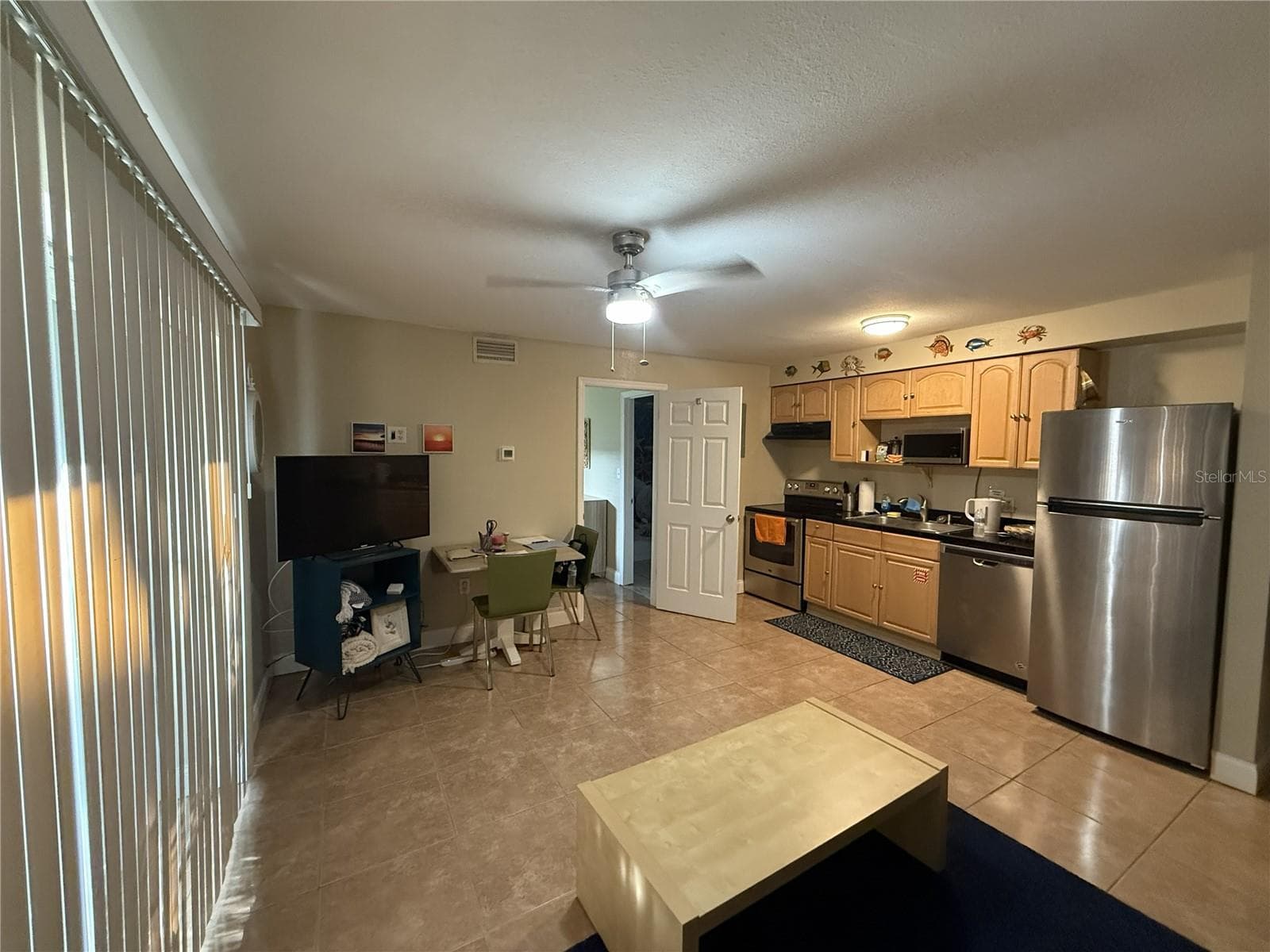 Condominium at 4215 E BAY DR #1702B, CLEARWATER, photo 27 of 31