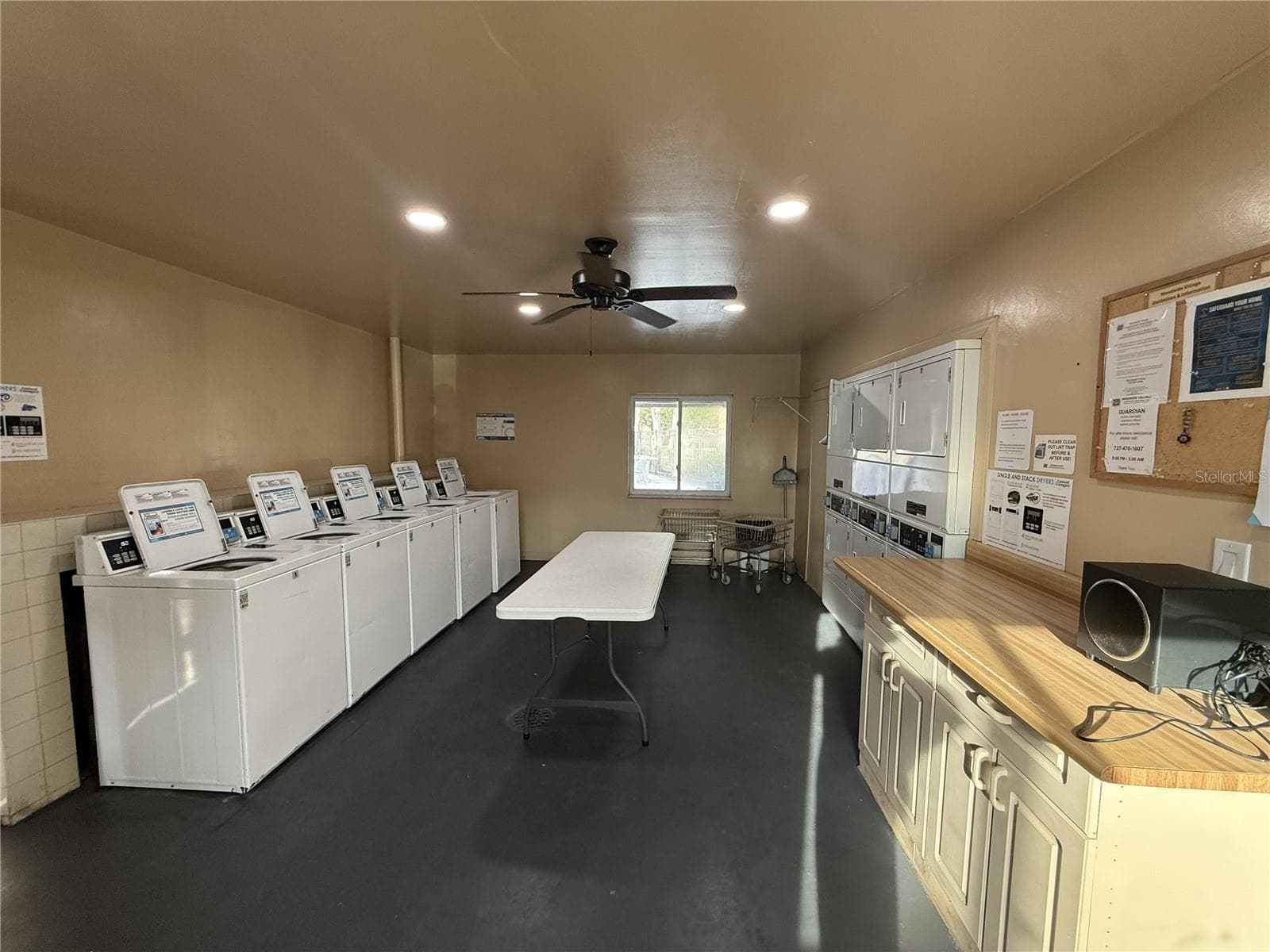 Condominium at 4215 E BAY DR #1702B, CLEARWATER, photo 31 of 31