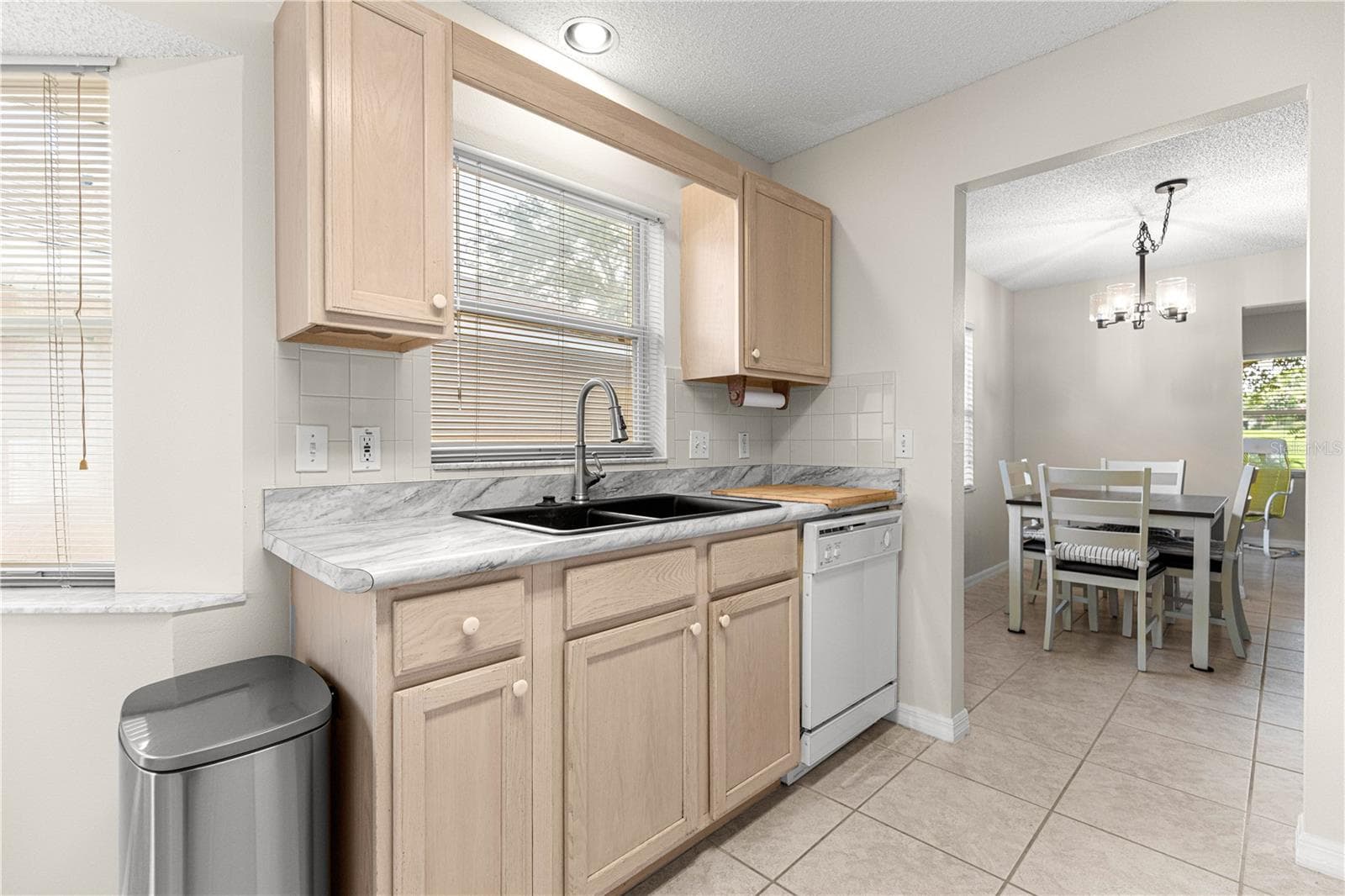 Kitchen - 9037 SW 91ST CIR, OCALA
