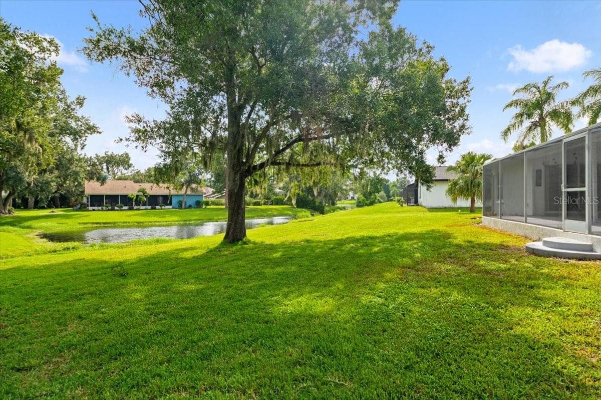 Single Family Residence at 5438 DOMINICA CIR, SARASOTA, photo 2 of 28