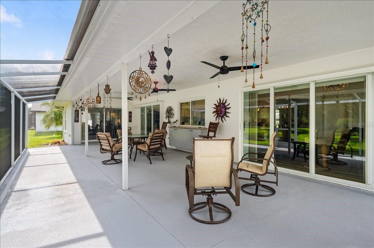 Single Family Residence at 5438 DOMINICA CIR, SARASOTA, photo 17 of 28