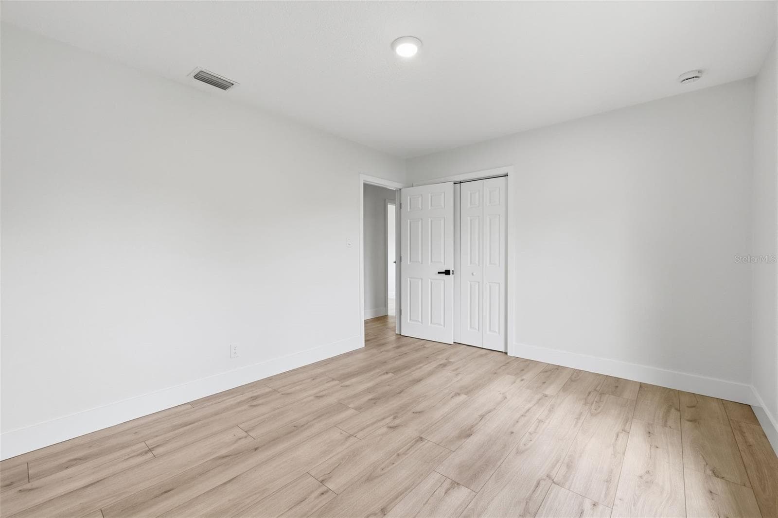 Single Family Residence at 4409 W WYOMING AVE, TAMPA, photo 16 of 28