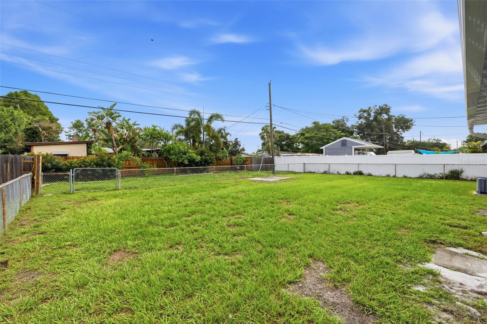 Single Family Residence at 4409 W WYOMING AVE, TAMPA, photo 25 of 28