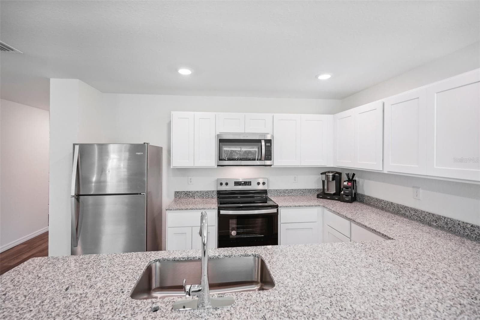 Single Family Residence at 817 GREEN LEAF RD, AVON PARK, photo 22 of 51