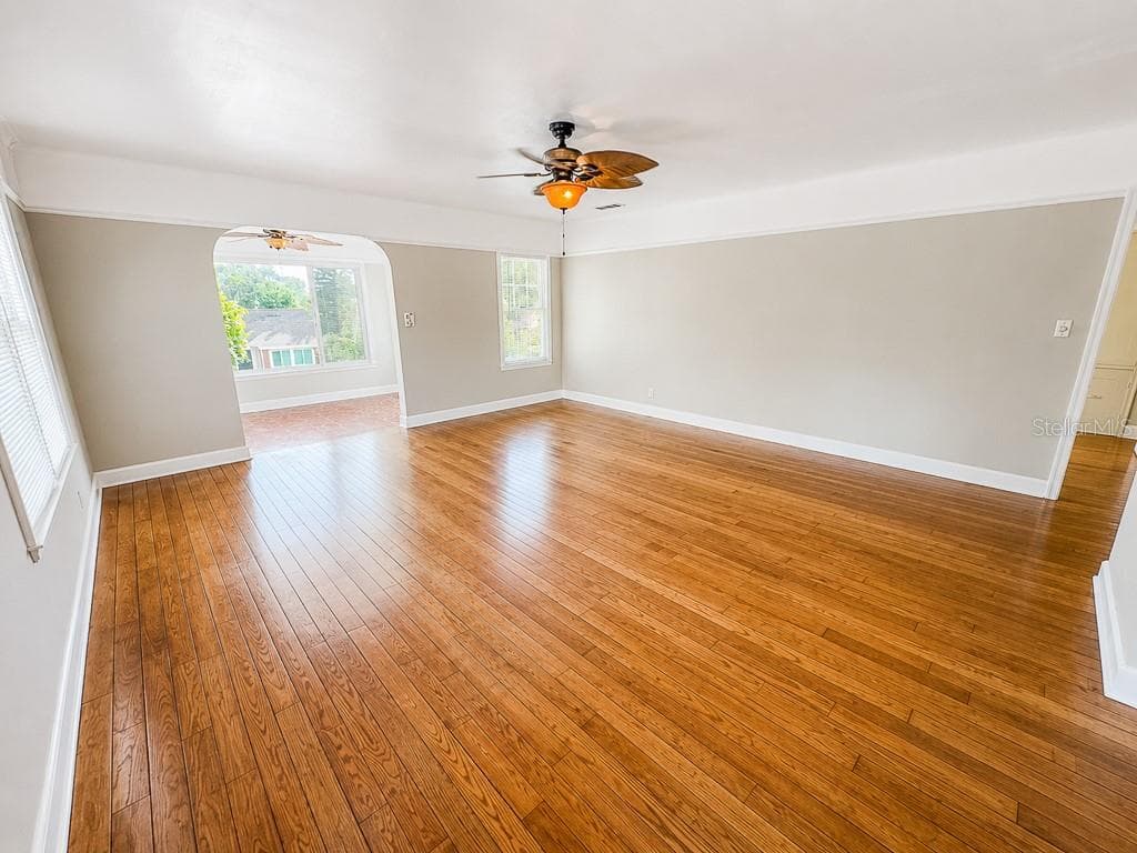 Single Family Residence at 400 20TH ST N, ST PETERSBURG, photo 39 of 77