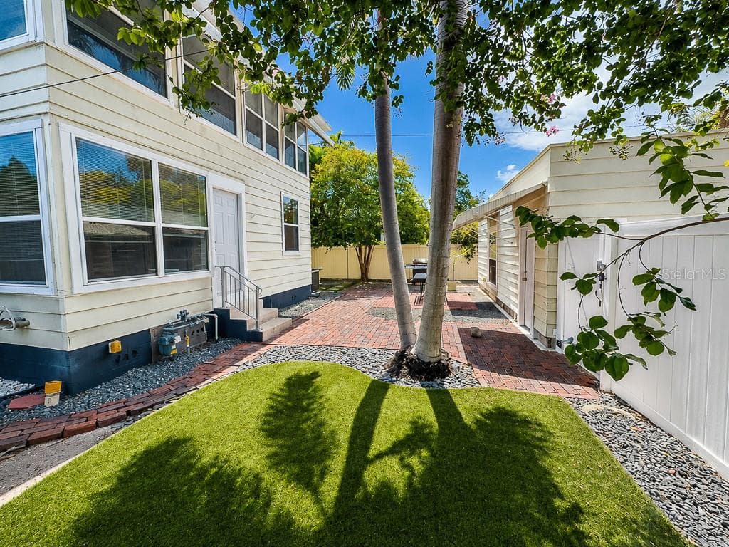 Single Family Residence at 400 20TH ST N, ST PETERSBURG, photo 63 of 77