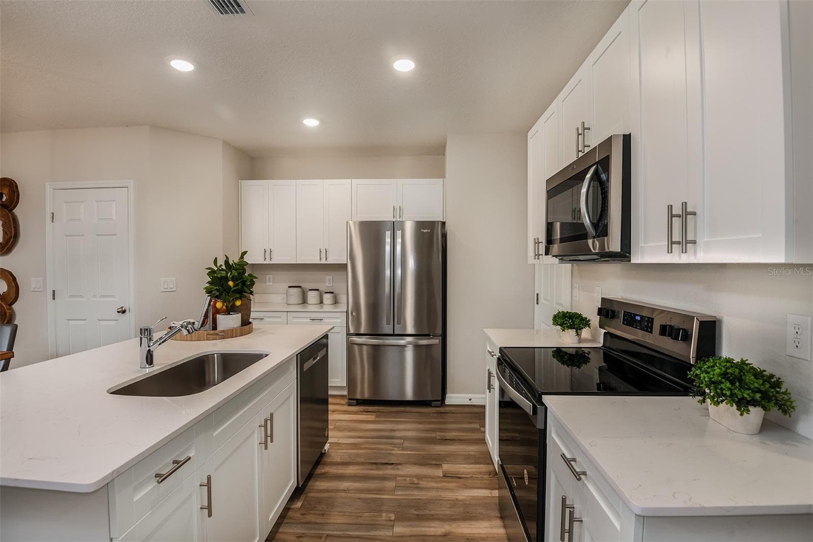 Single Family Residence at 9880 PELICAN COAST DR, DADE CITY, photo 11 of 26