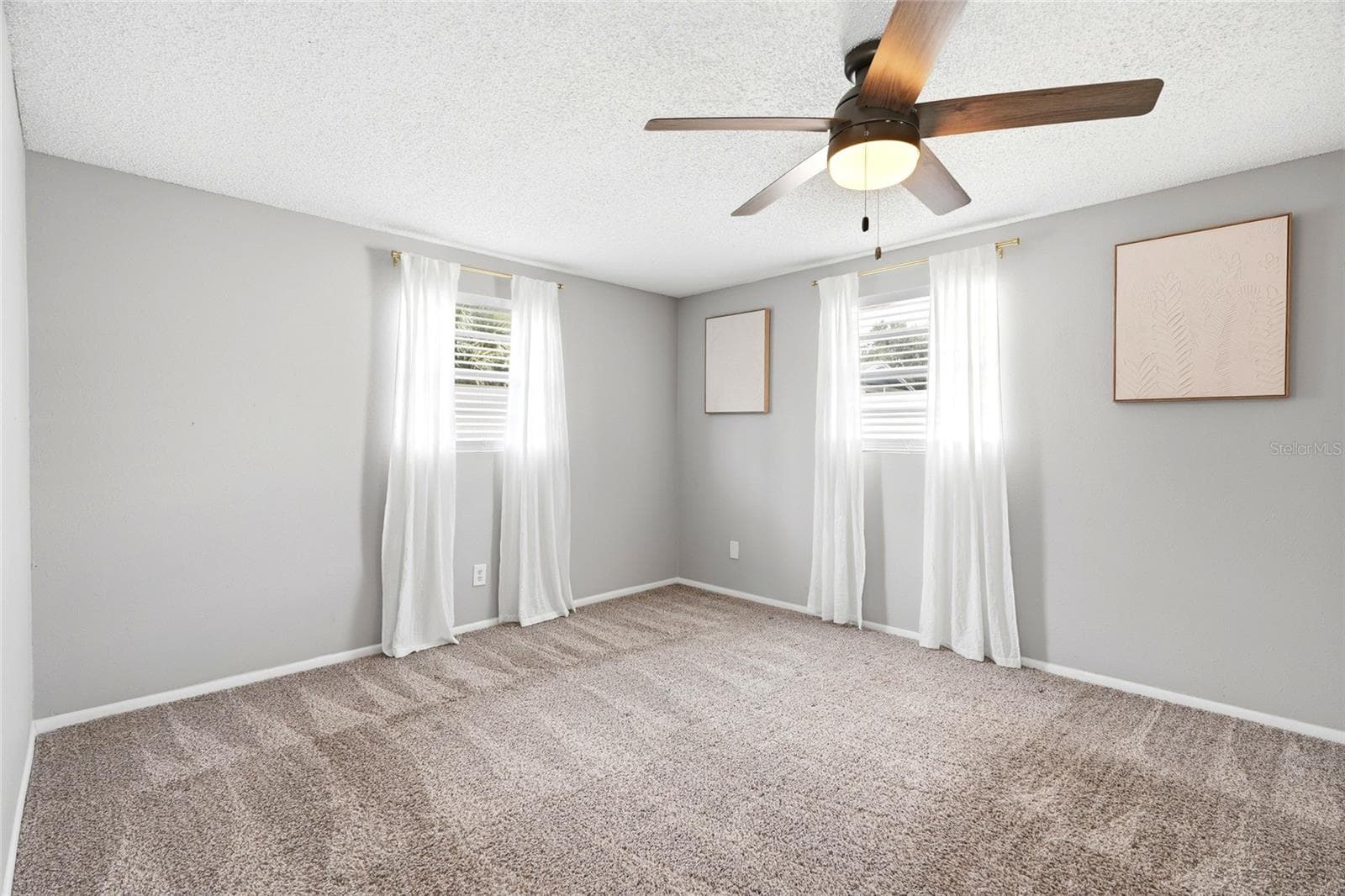 Primary Bedroom - 8704 MARLIN CT, TAMPA