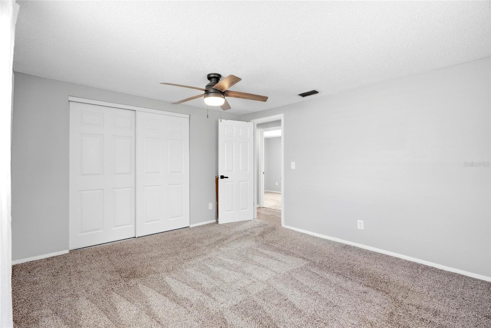 Single Family Residence at 8704 MARLIN CT, TAMPA, photo 15 of 34